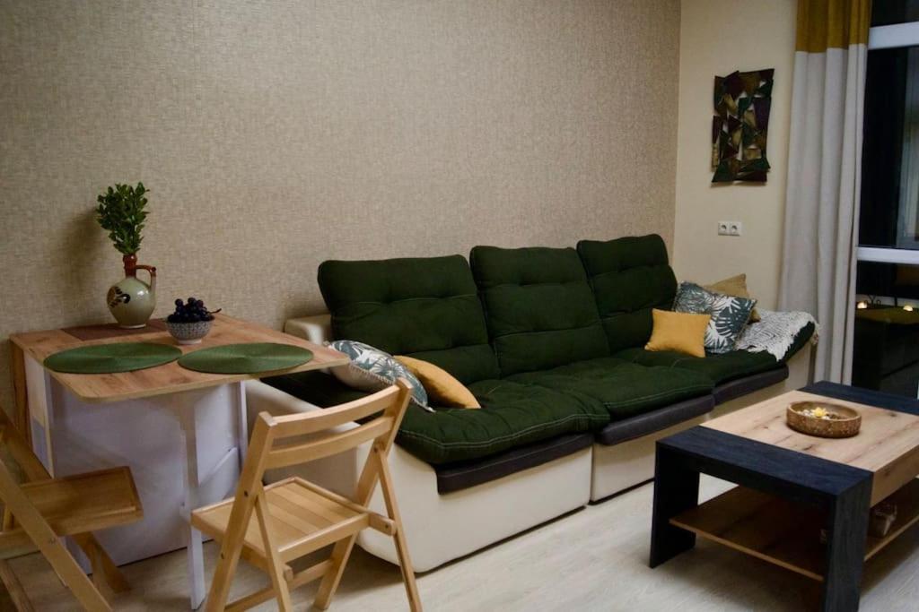 Cozy 2Br Oasis In Central Burgasz Kültér fotó
