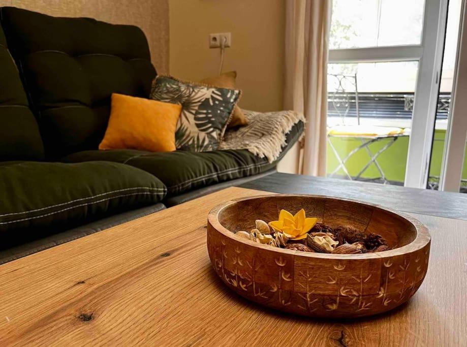 Cozy 2Br Oasis In Central Burgasz Kültér fotó