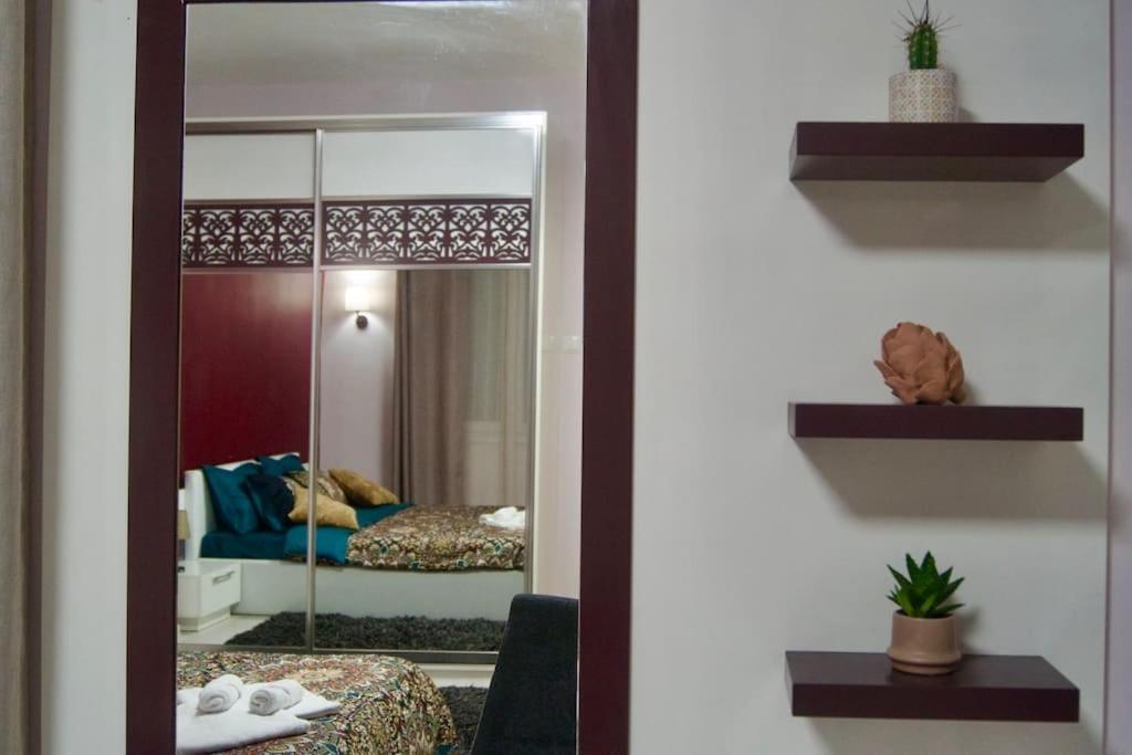 Cozy 2Br Oasis In Central Burgasz Kültér fotó