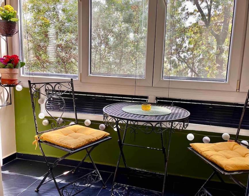 Cozy 2Br Oasis In Central Burgasz Kültér fotó